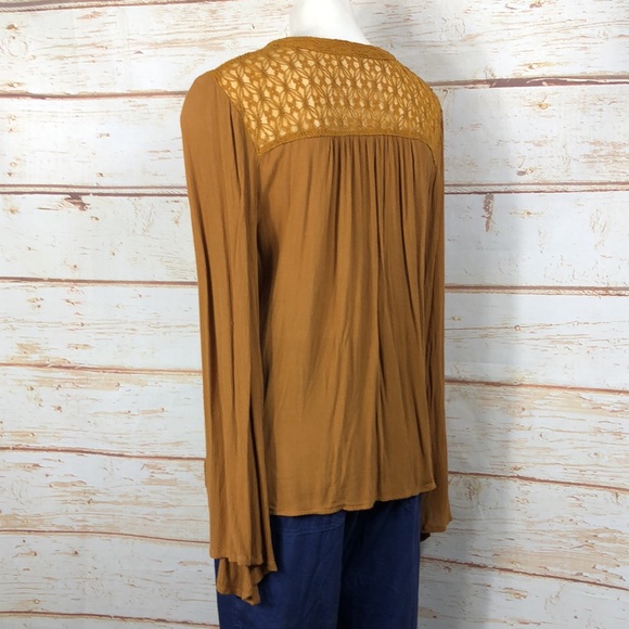 C2 - Patrons of Peace Peasant Top - S - Picture 4 of 6